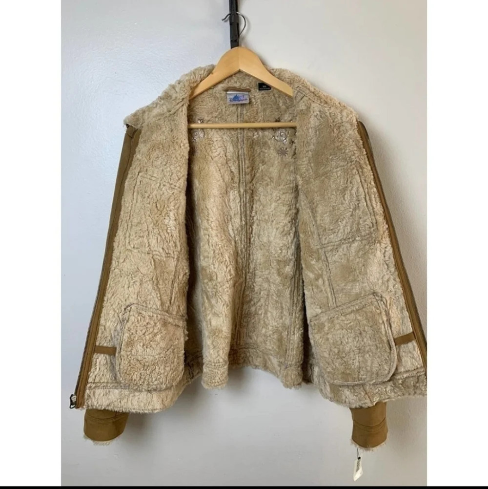 DISNEY Resorts Faux Suede Jacket NWT 😍 - Picture 6 of 13